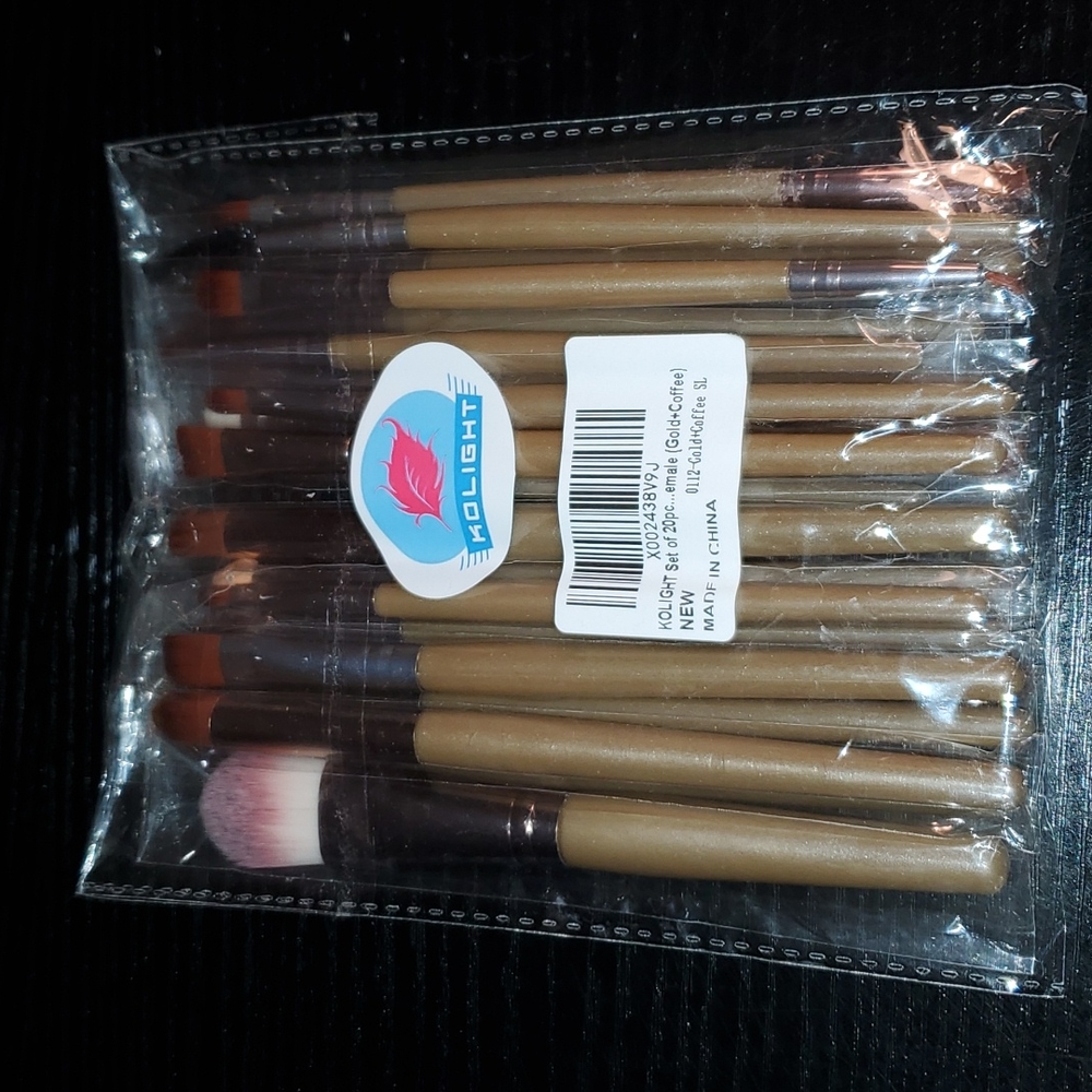 20 PIECE Cosmetic Makeup Brushes Set. NWOT - Picture 1 of 4